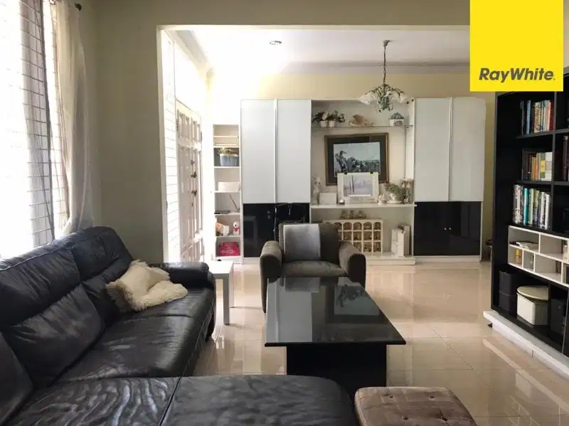 Rumah dijual di Kelapa Gading