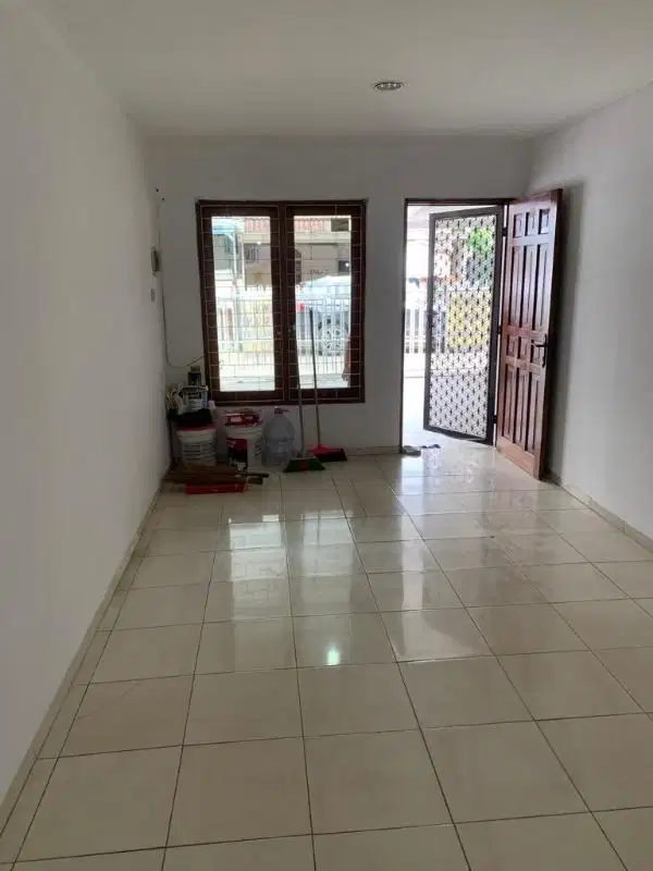 Dijual cepat rumah di Kelapa Cengkir Barat Kelapa Gading Jakarta Utara