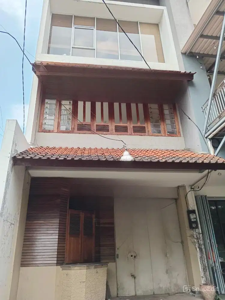 Ruko Strategis 3 Lantai di Mainroad Terusan Jakarta