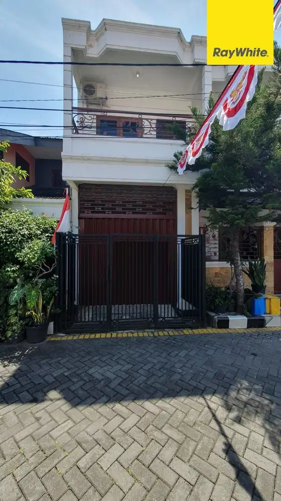 Dijual Rumah 2 lantai di Mulyosari Tengah Surabaya