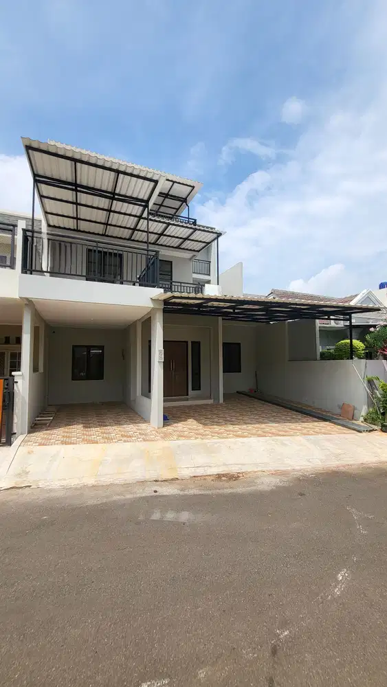 Rumah Siap Huni di Taman Crysant BSD Dekat Tol dan Stasiun Kereta