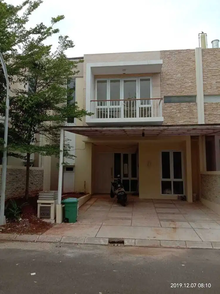 The Bay Paradise Resort Ciputat Rumah 2 lantai