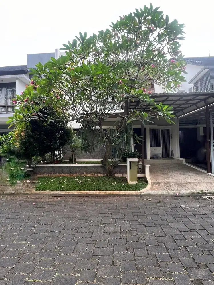 Rumah 2 Lantai Siap Huni di Kawasan Golf BSD Dekat Mall