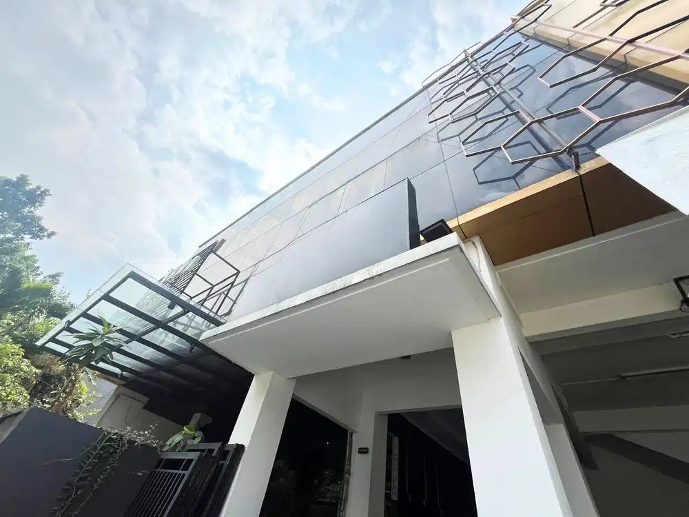 Commercial Building Dekat Dengan Pusat Kuliner di Tebet - Jaksel