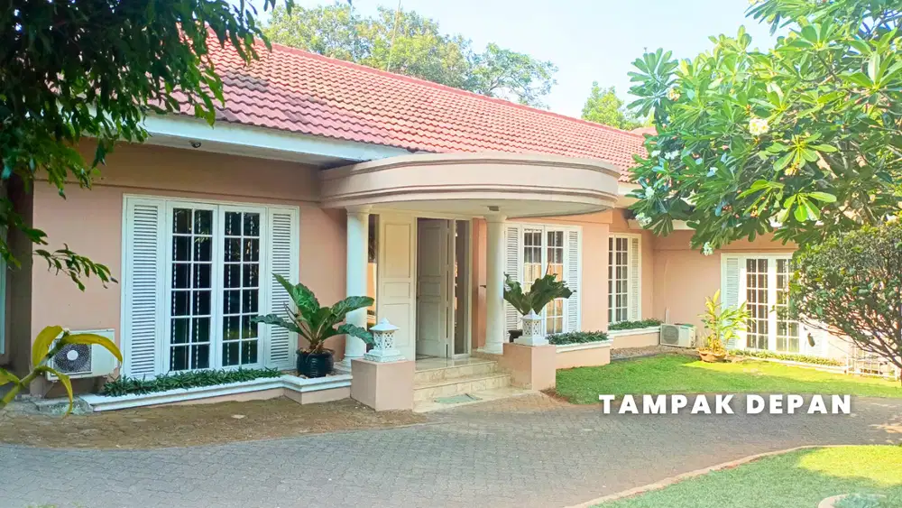 Rumah Classic elegan dan luas, di Ciputat Tangerang Selatan
