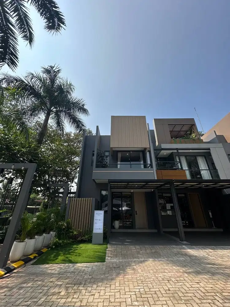 JUAL RUMAH MODERN TERAWAT RAPI LOKASI STRATEGIS DI BSD