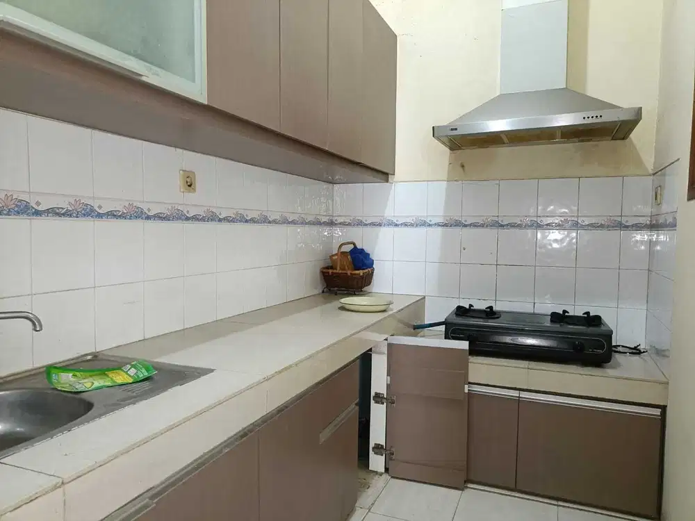 Disewakan Rumah 2 Lantai Mitra Villa Gading Klp Gading