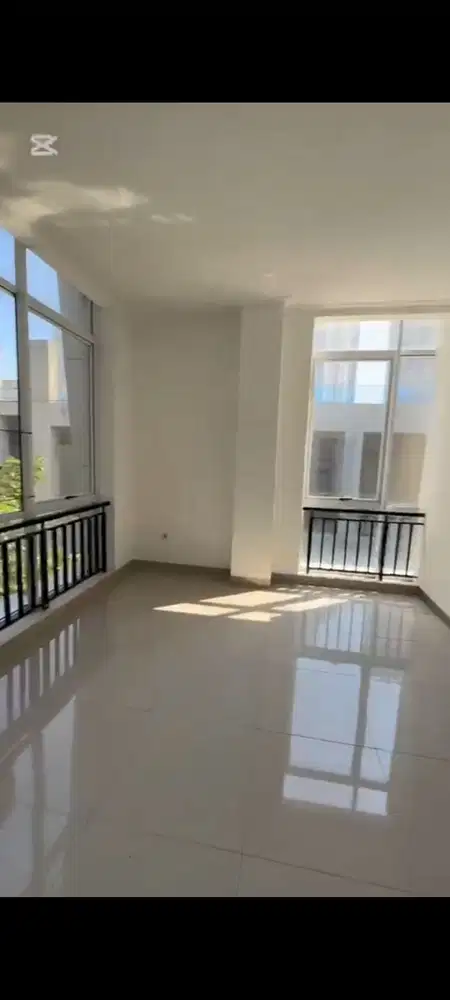 Disewakan Ruko Shibuya PIK 2 Bersih Sudah Ada Sekat