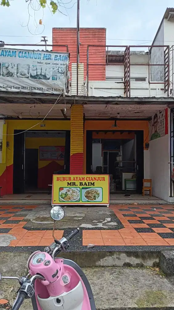 Dua Ruko Dua Lantai Sebelahan Di Mutiara Gading Timur Kota Bekasi