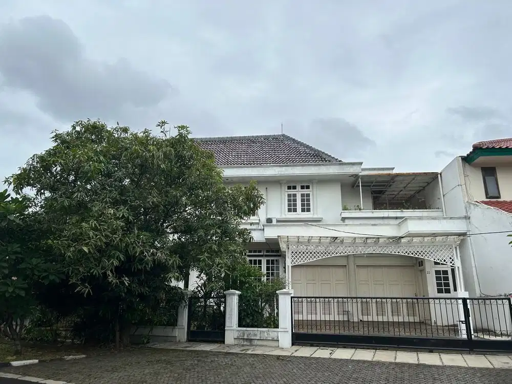 Rumah dijual - Lokasi Strategis & Nyaman di Villa Cinere Mas