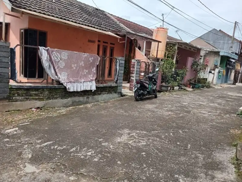 Dijual murah rumah lt84/54 hrg310 manglayang regensi cileunyi  bandung