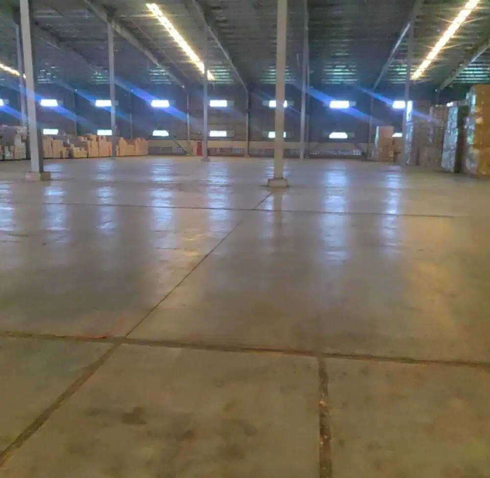 Disewakan  Pabrik luas ex Tuperware di Jababeka V, Bekasi