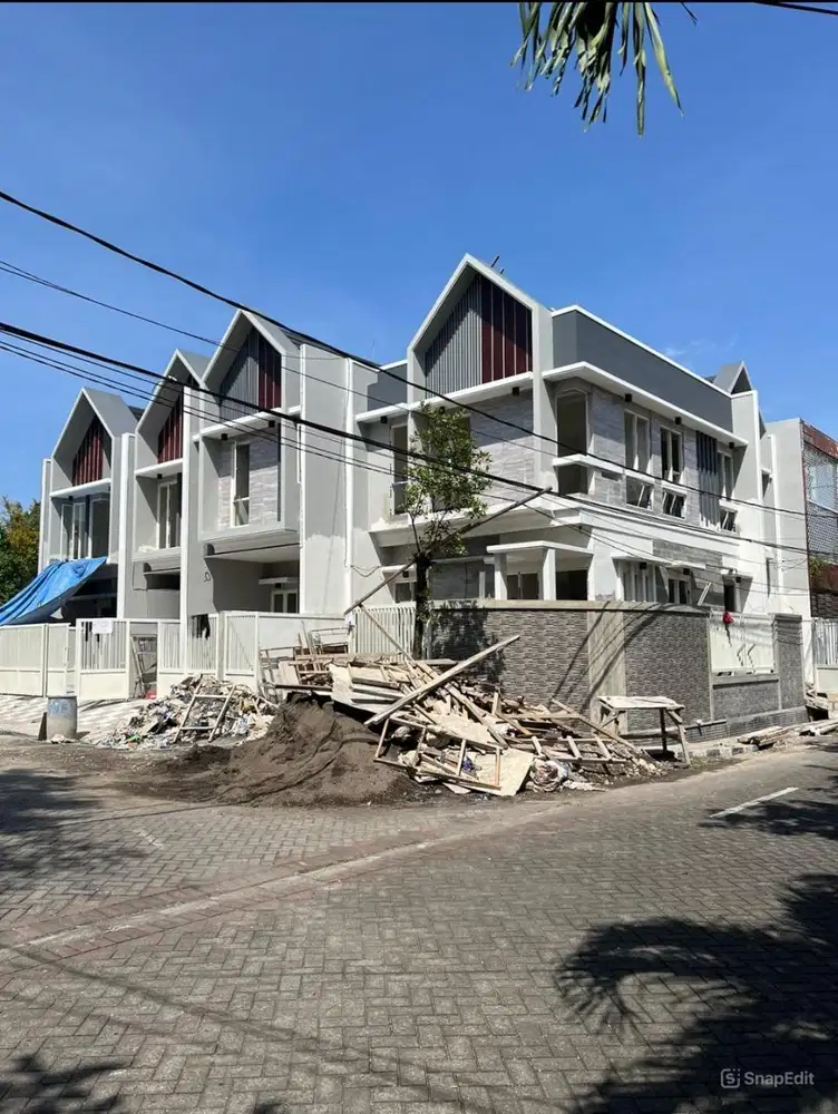 Li67. Dijual Rumah New Gress Tenggilis Tengah