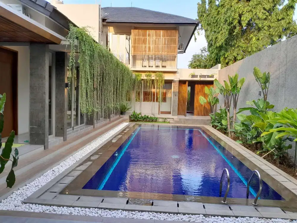 Rumah Bagus Di Jl Kesehatan, Bintaro Jakarta Selatan