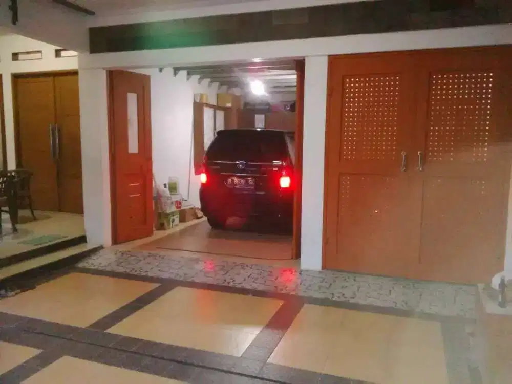 Dijual murah rumah 2 lantai bagus kemayoran jakarta pusat