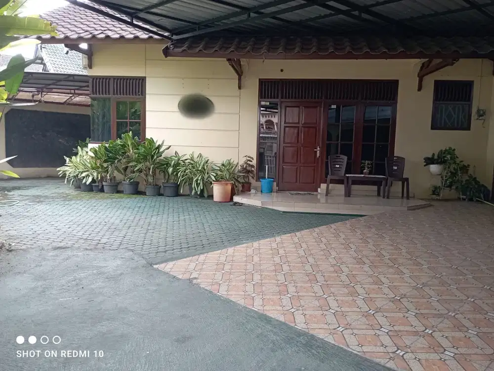 Rumah Halaman Luas Furnished di JL Kaliurang KM 6.5 Dekat UGM