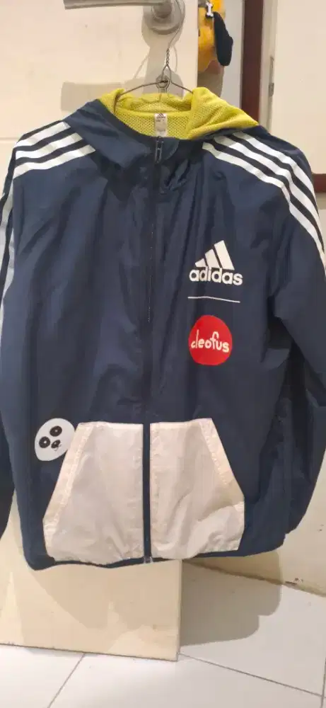 JAKET ADIDAS CLEOFUS