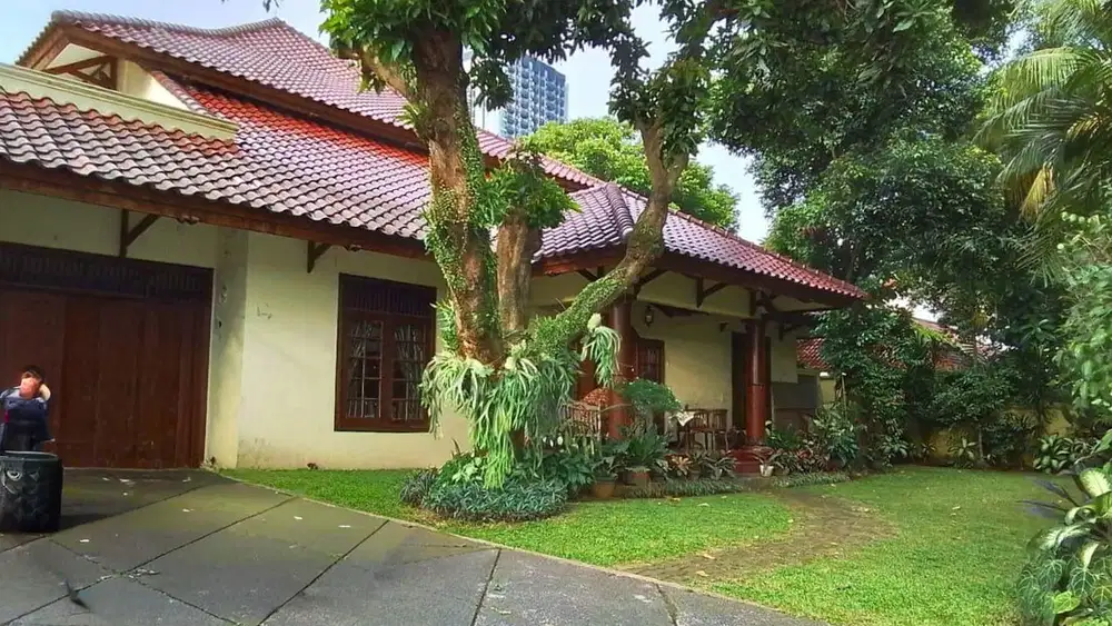 Di jual Rumah 2 Lantai, di Wijaya Kusuma Cilandak