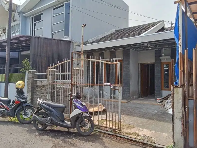 Dijual rumah lt115/80 Hrg 950 dekat borma melong Bandung kotamadya