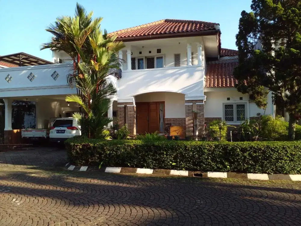 Rumah 450m BSD Taman Giri Loka, Super Hijau 5 Kamar dkt Puspita Nusa