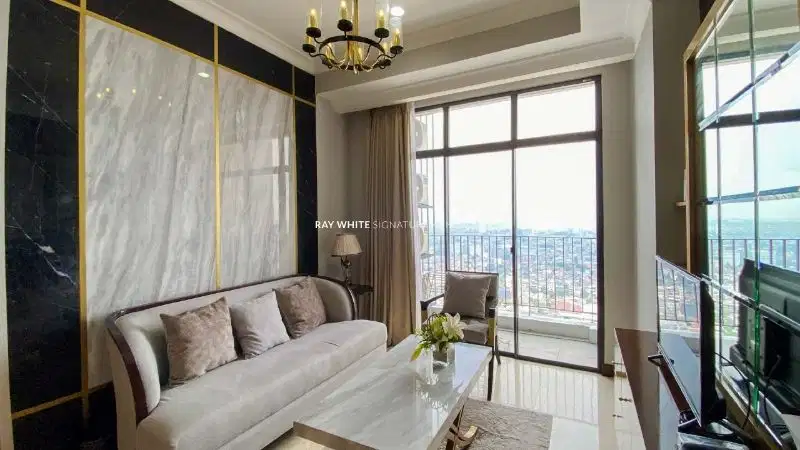 Dijual Apartemen Mewah 2 BR  Permata Hijau Suites, Furnished