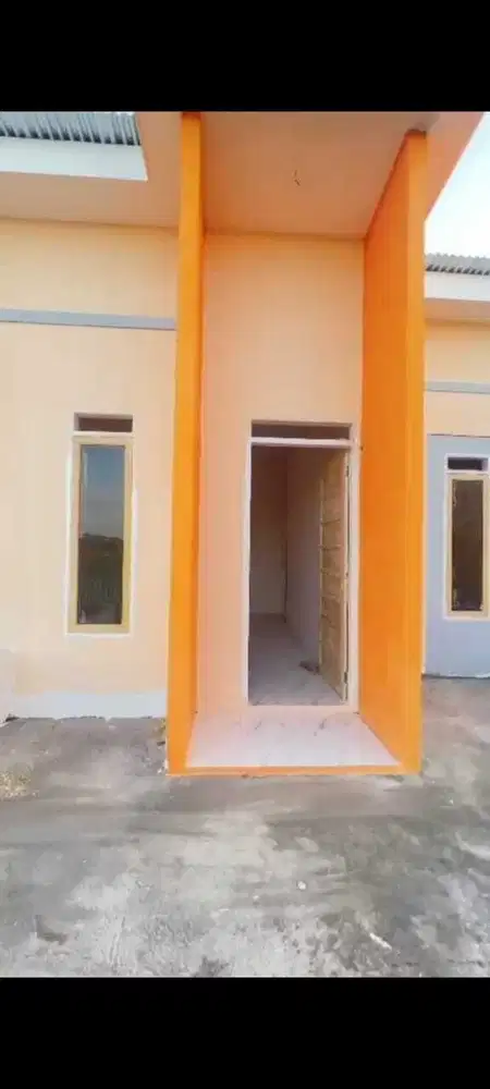 Rumah subsidi sktr 350m dari poros Barombong