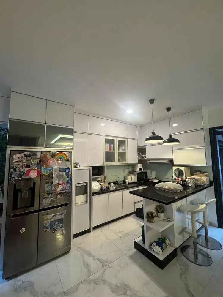 Rumah Minimalis Full Renovasi di Delatinos BSD Dekat Stasiun Kereta