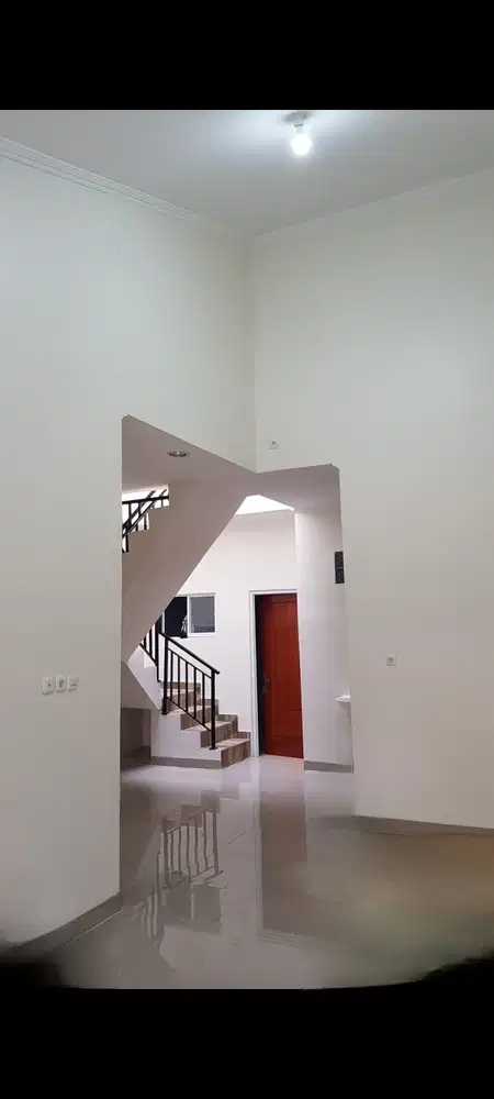 Rumah Bagus 102 m2 Nomer 8 Siap Huni Terdekat Mall Kelapa Gading