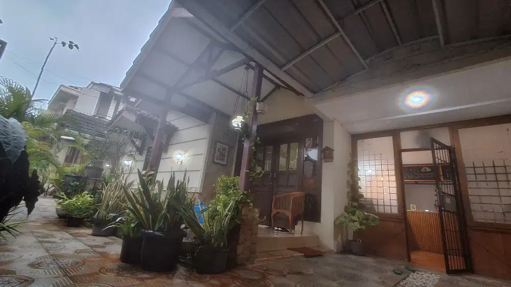 Rumah Tinggal 2 Lantai Hak Milik Terawat Tanah Kusir