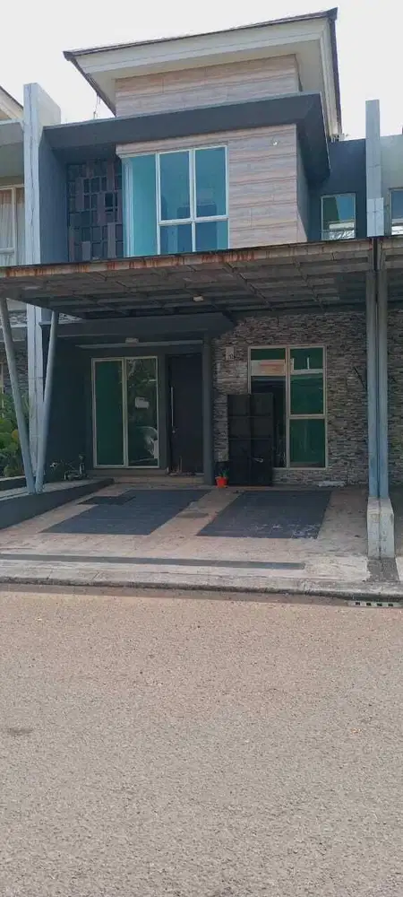 Disewakan Rumah South Mississipi JGC Cakung Jakarta Timur