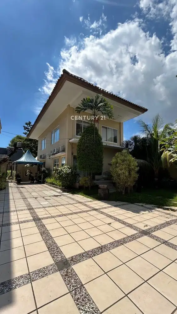 Rumah Mewah Siap Huni Di Jalan Mapala Raya