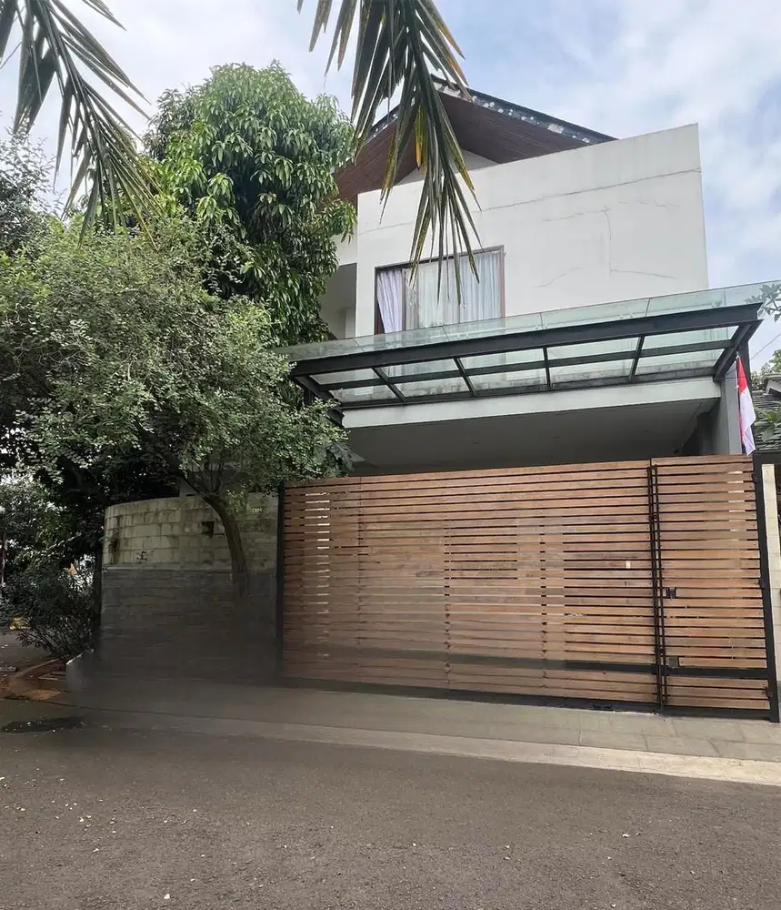 Rumah Mandiri Asri Depan Taman di Nusa Loka BSD City