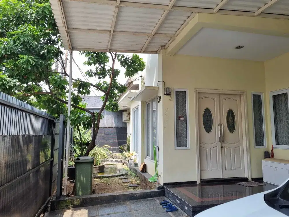 Rumah Bagus Siap Huni di kawasa Strategis Lebak Bulus