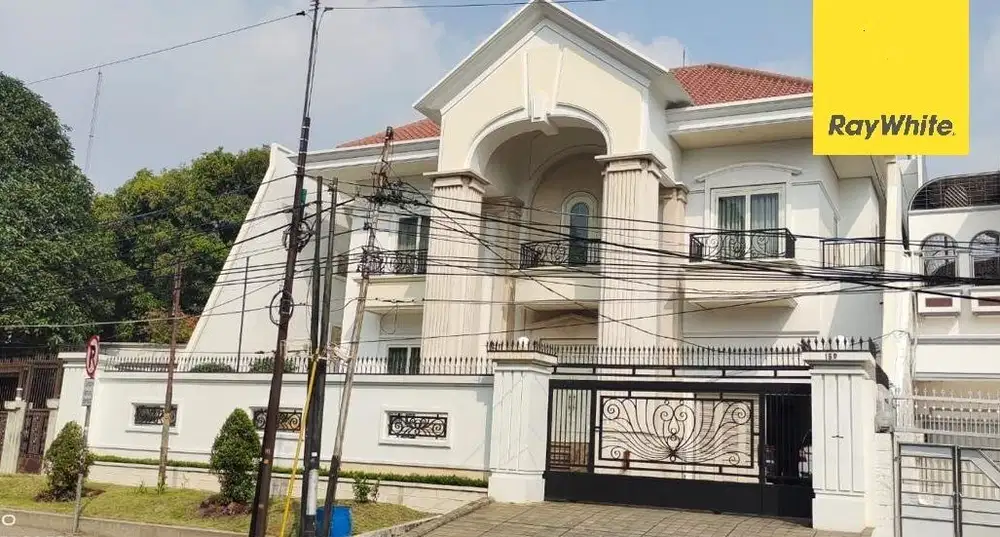 Rumah Dijalan Pluit Putra Raya Jakarta