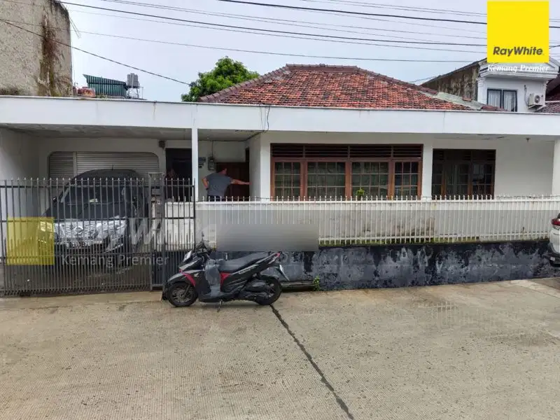 Rumah lokasi strategis Jl. Pondok Jaya 5 dekat area Perkantoran Jaksel