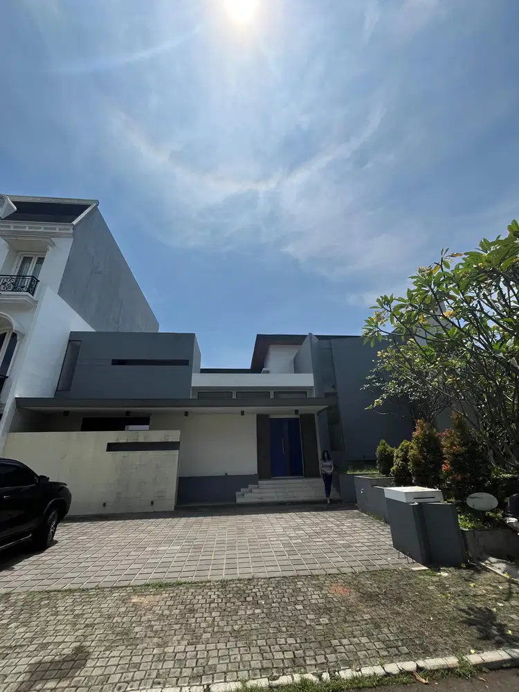 16jd 12,9M Golf Gading Serpong Rasa BALI, Rumah Villa PHG Kolam Renang