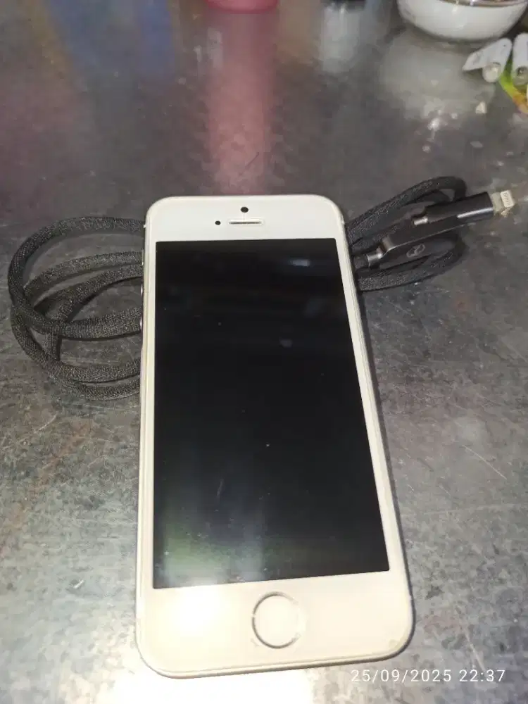 iPhone jadul buat koleksi super mulus