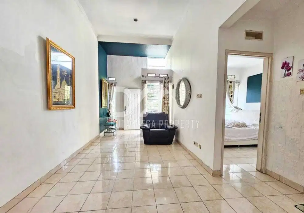 Rumah Cantik 1lt dekat pasar segar di Graha Raya