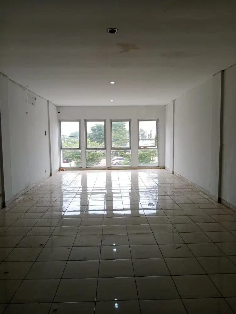 Disewakan Ruko Siap Pakai di Plumbon Cirebon