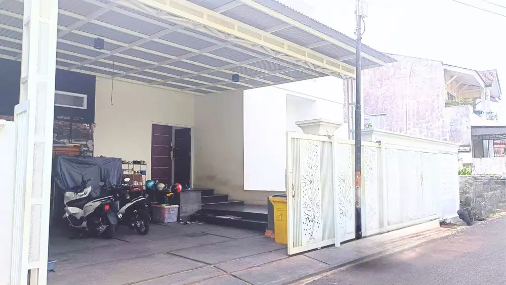 Rumah Mewah 2 Lantai Cipinang Indah