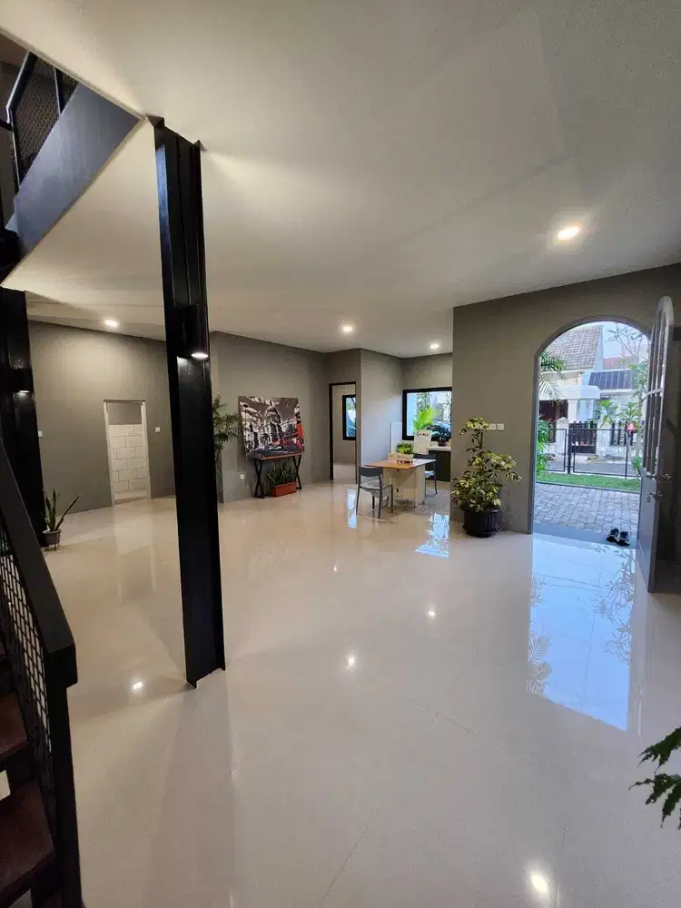 SEBRANG Nusa Loka 195m, Rumah Strategis, Luas Furnis, Villa BSD MANIS