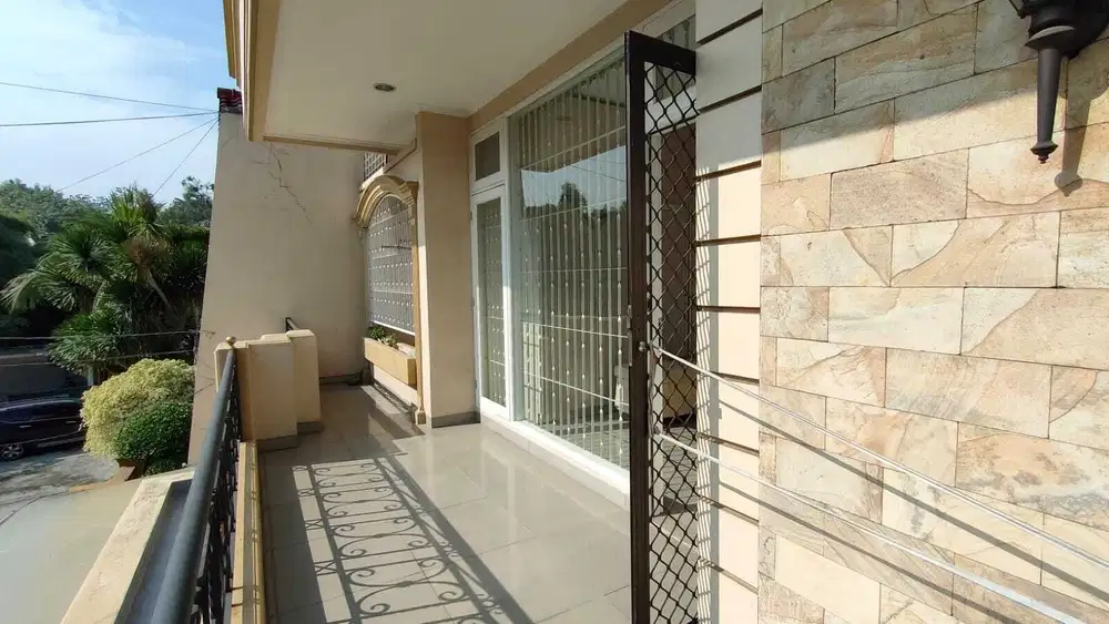 Jual Cepat Rumah Full Furnished Green Garden Jakarta Bara