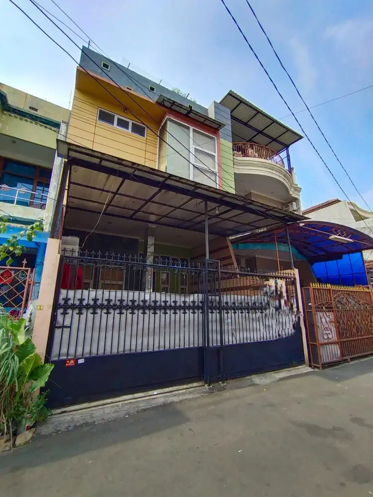 Rumah Sunter Hijau Dijual Cepat Bangunan Kokoh