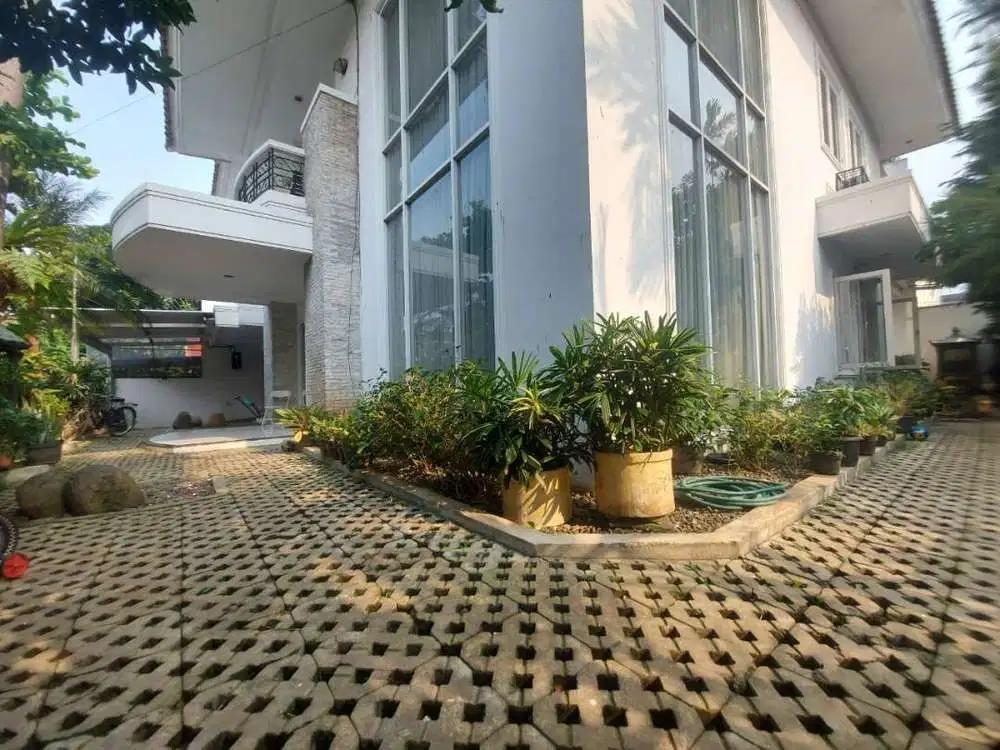 Lebak Bulus Garden House Parama Dharma, Jalan Kaki Ke MRT Lebak Bulus