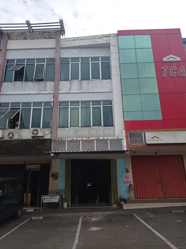 Ruko Ramai Dan Strategis Di BSD Dekat Tol Dan Stasiun, Siap Utk Usaha