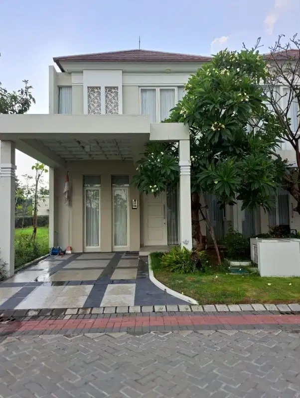 Te murahRumah Furnished  Grand Pakuwon dekat citraland