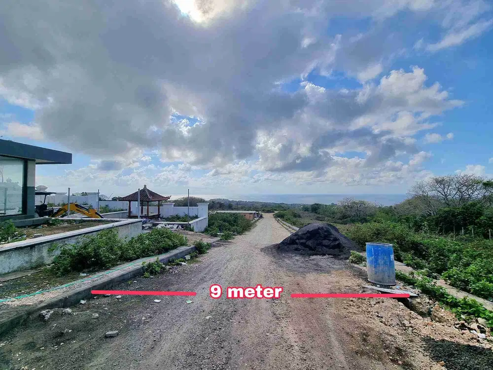 TANAH 520m² JALAN RAYA NUSA DUA VIEW LAUT  DAN DEKAT DENGAN PANTAI PANDAWA