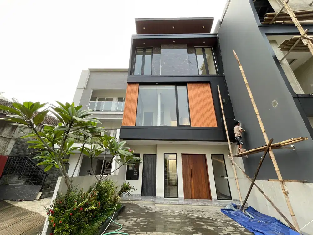 Dijual Rumah Brand New dan Mewah di Cilandak