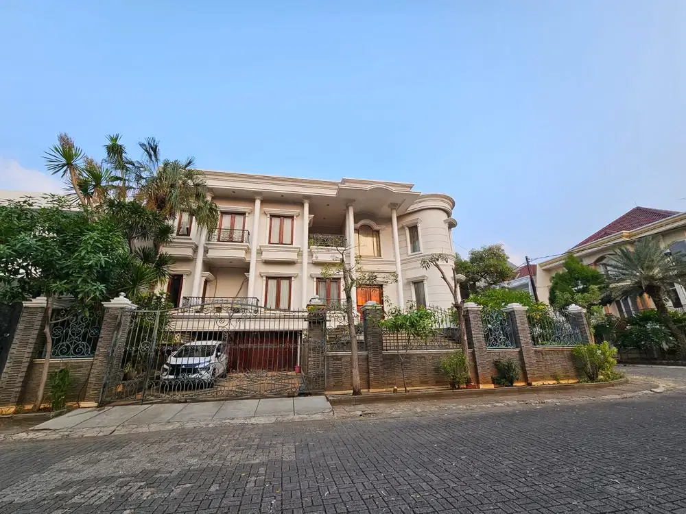 Rumah Mewah Hook Villa Permata Kelapa Gading Dijual