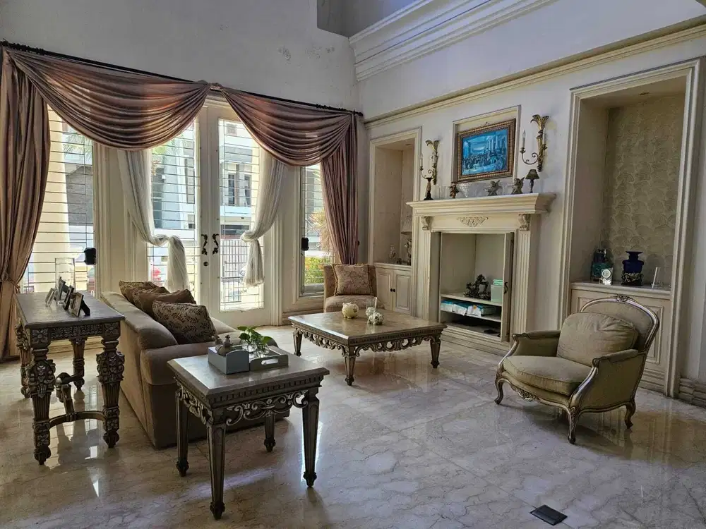 Rumah Cantik 2 lantai Villa Permata Kelapa Gading